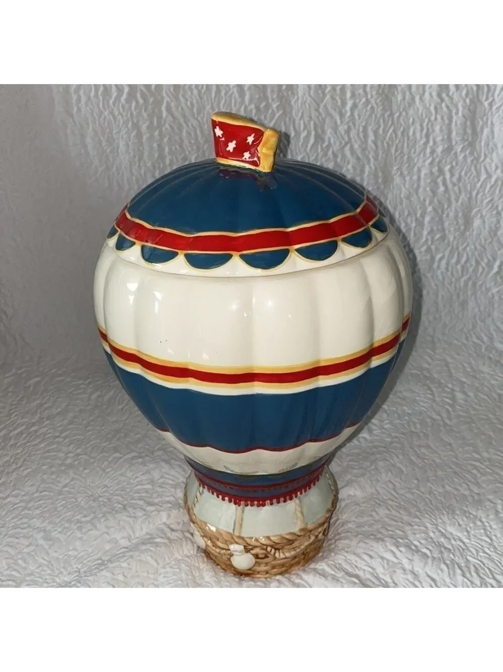 David's Cookies Disney OZ The Great & Powerful Hot Air Balloon Cookie Jar